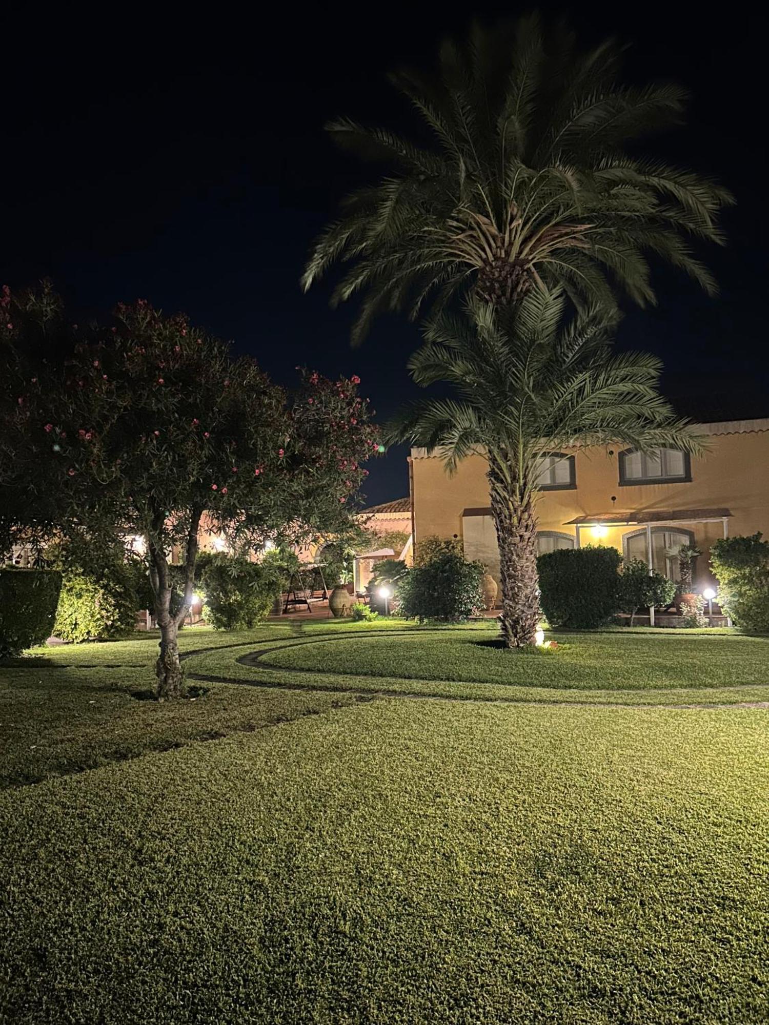 ריפוסטו Torre Archirafi Resort מראה חיצוני תמונה