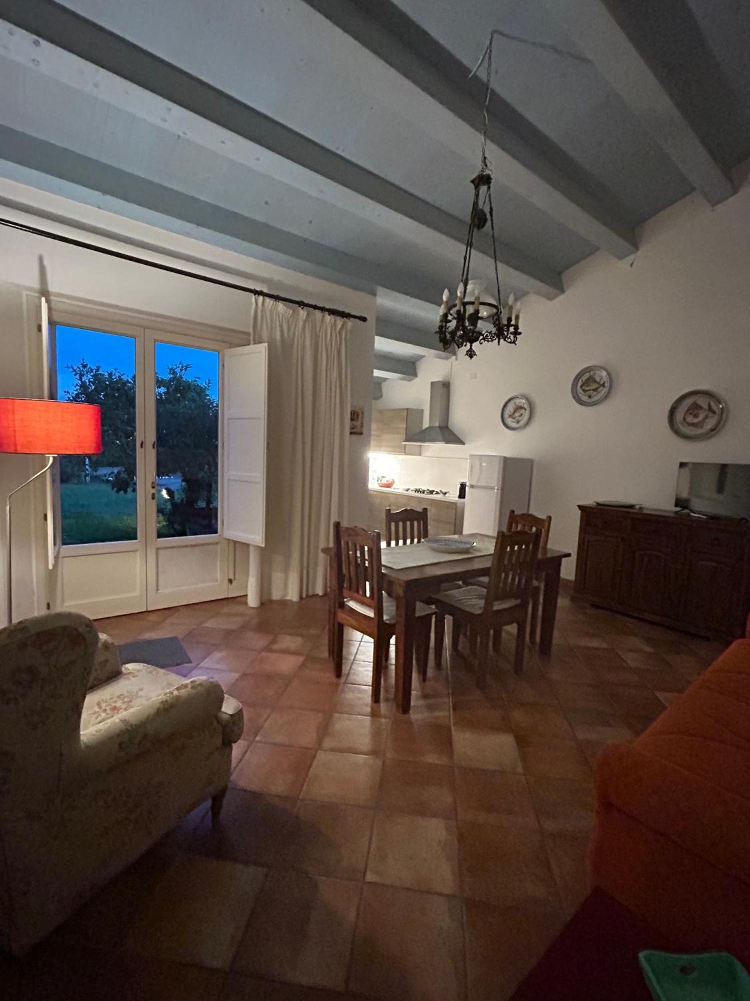 ריפוסטו Torre Archirafi Resort מראה חיצוני תמונה