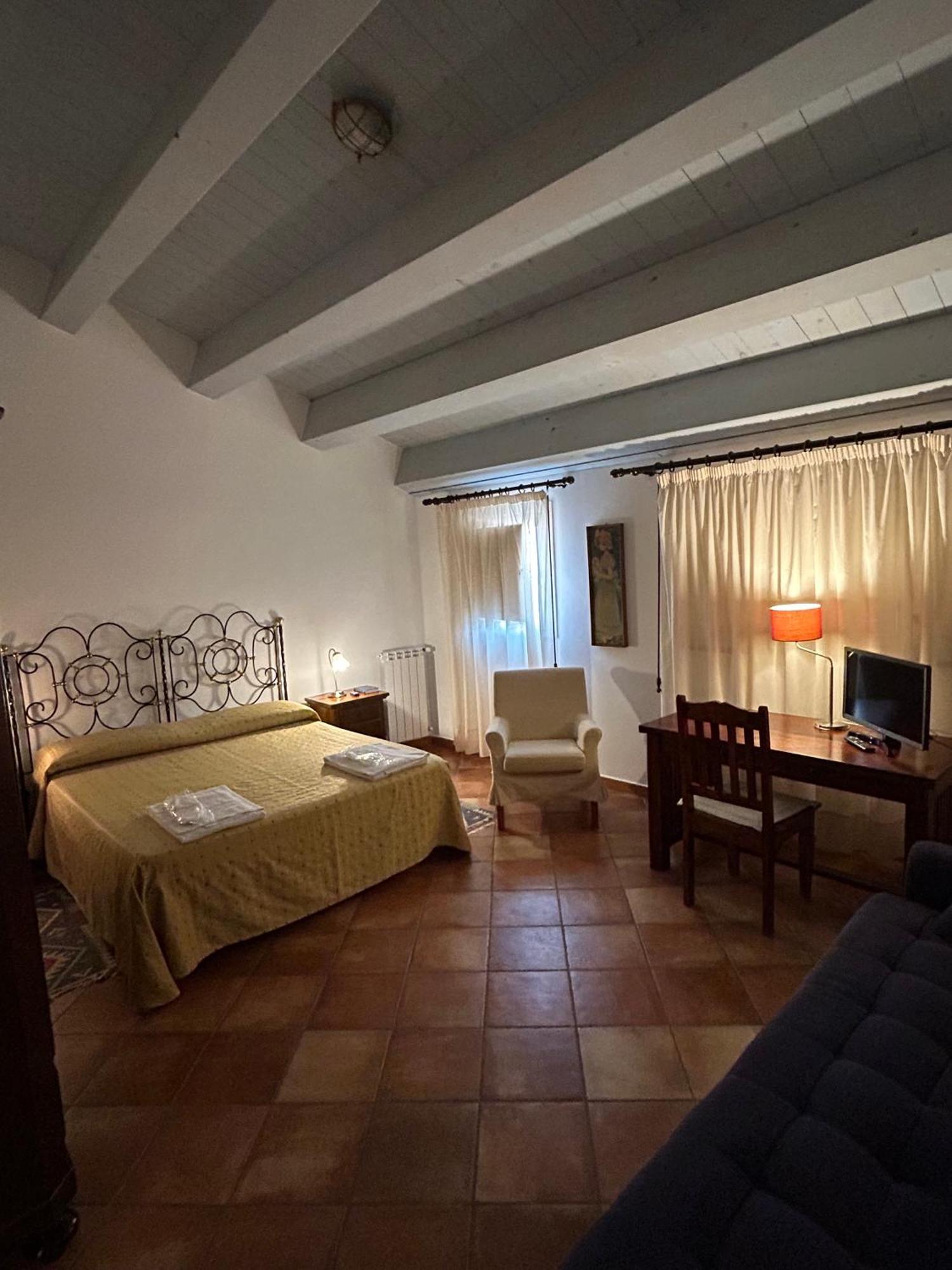 ריפוסטו Torre Archirafi Resort מראה חיצוני תמונה