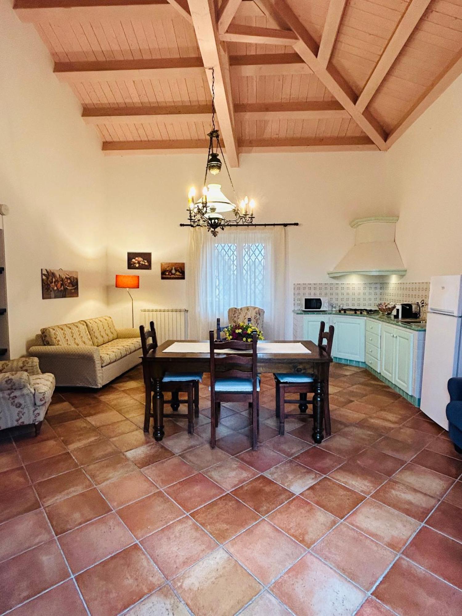ריפוסטו Torre Archirafi Resort מראה חיצוני תמונה
