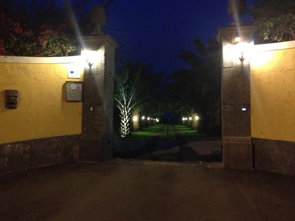 ריפוסטו Torre Archirafi Resort מראה חיצוני תמונה