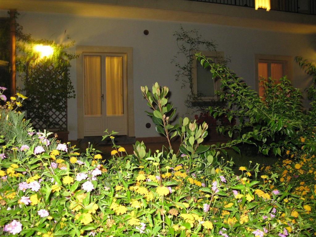 ריפוסטו Torre Archirafi Resort מראה חיצוני תמונה