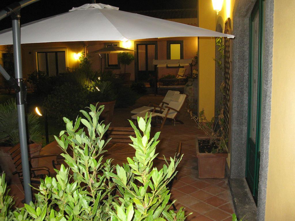 ריפוסטו Torre Archirafi Resort מראה חיצוני תמונה